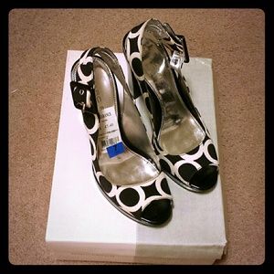 HOST PICK!! Marc Fisher high heels shoes