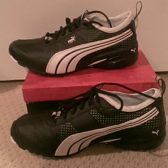NWOT! Puma running shoes