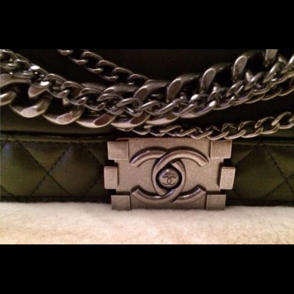 Chanel!!! - Picture 2 of 5