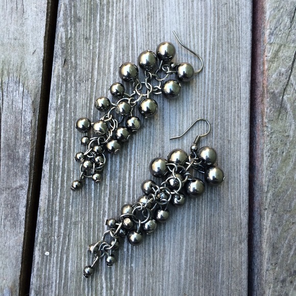 Chrome grapevine earrings. 🍇🍇🍇