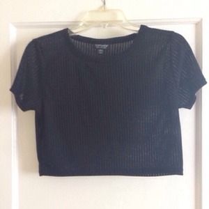Black ribbed crop top