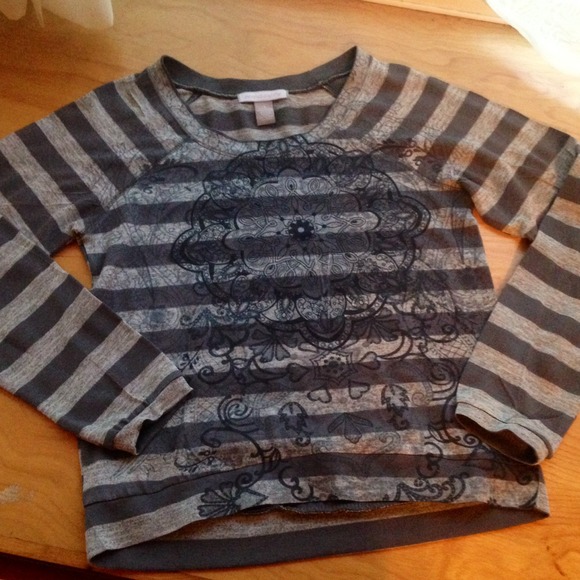 🚫SOLD🚫 Grey Striped Long-Sleeved Top❗️