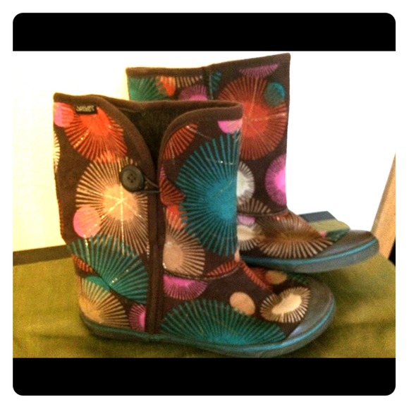 Women's Sketchers boots