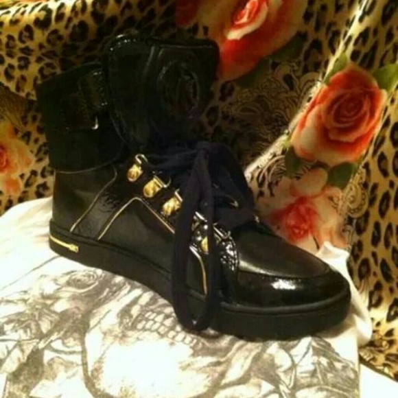 Authentic Michael Kors High Top Sneakers - Picture 3 of 4