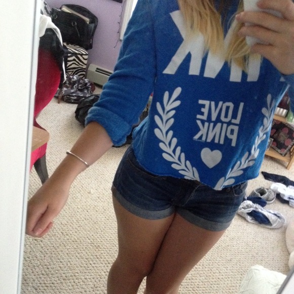 ❌Sold! ❌Victoria's Secret PINK Cropped Crew - Picture 3 of 4