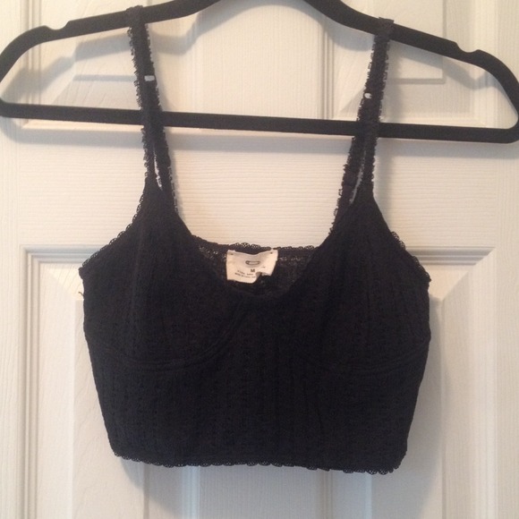 🔵urban outfitters black crochet bralett