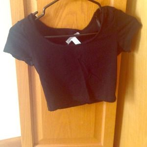 Black crop top & white lace top bundle