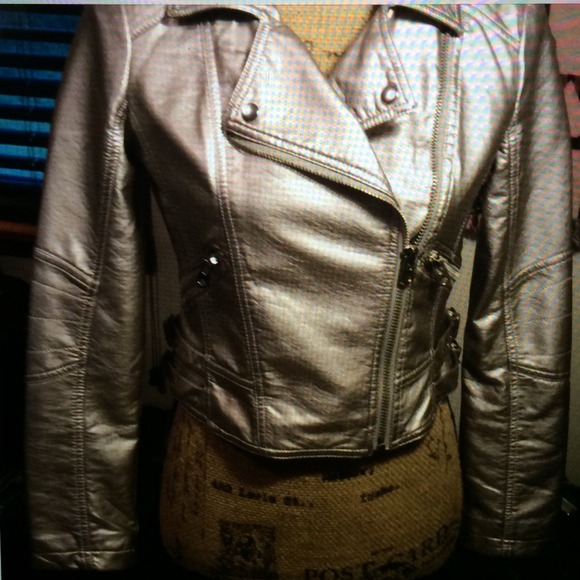 ❤️SALE/NWOTS/MOTTO JACKET/FOREVER 21/ NEVER WORN - Picture 3 of 6