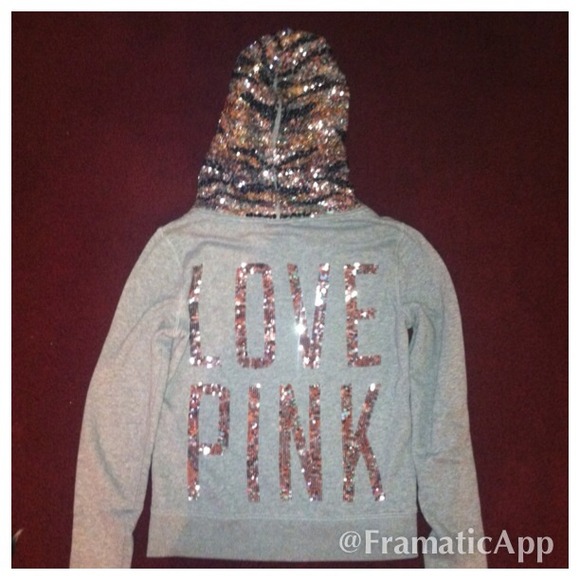 Vs zip up