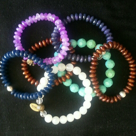 Set of 7 bracelets