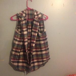 Plaid sleeveless shirt