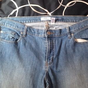 Old Navy stretch jeans bundled