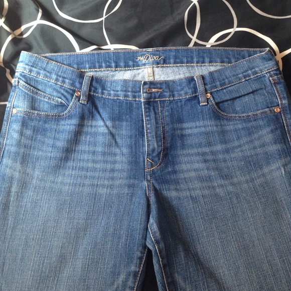 Old Navy jeans (2 pair) w free Capri bundle