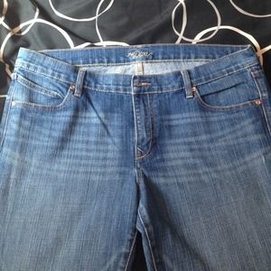Old Navy jeans (2 pair) w free Capri bundle