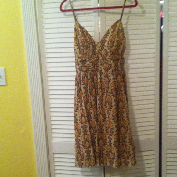 Neutral Sundress with a Bow - Picture 1 of 3