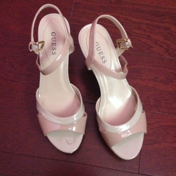 guess wedgesSALE