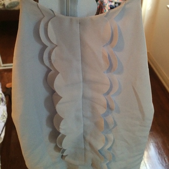 🚨BUNDLED 🚨Light blue polyester high low tank - Picture 2 of 3