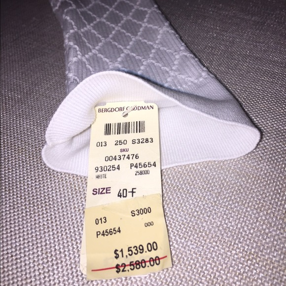 CHANEL Cardigan - Picture 4 of 4