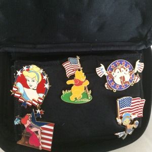 Disney pins