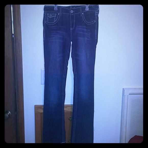 Dk denim jeans & flower shirt