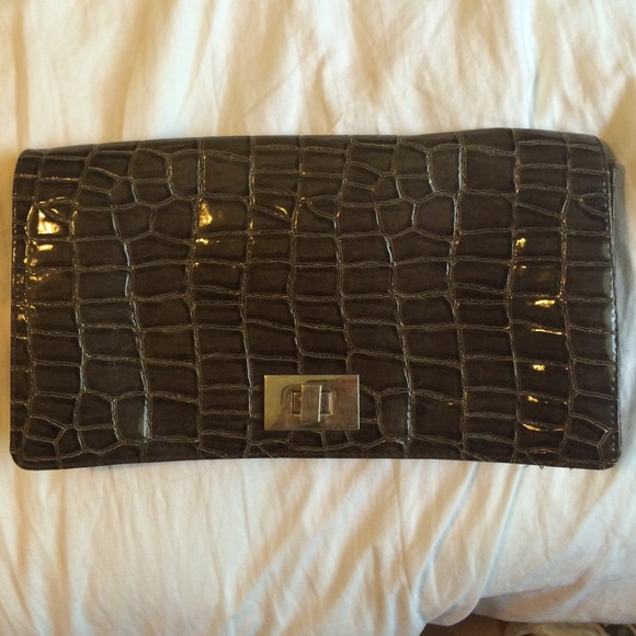 Brown clutch