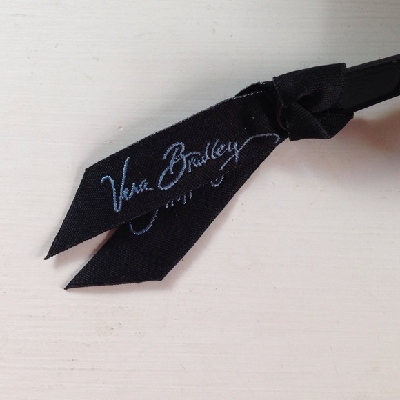 Vera Bradley wristlet - Picture 2 of 3