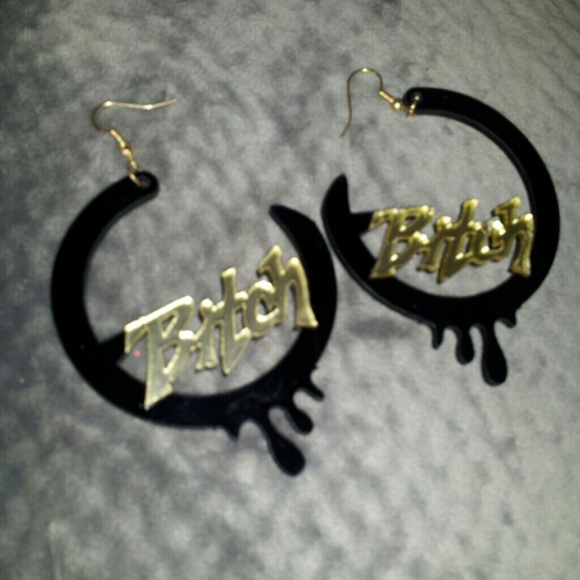$7 Fashion Statement earrings - Picture 2 of 2