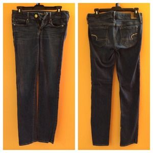 American Eagle skinny jean.
