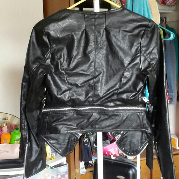 Jacket - Picture 2 of 4