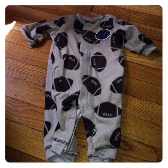 3 month baby boy pjs 4 $4 each