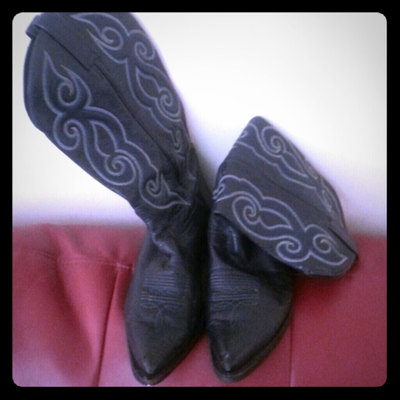 Tony Lama cowgirl boots