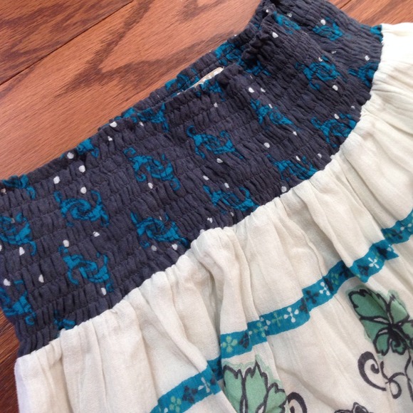 || s • k • i • r • t || - Picture 2 of 3