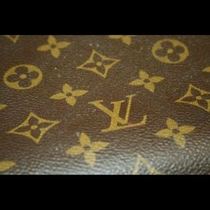 SOLD!! Louis Vuitton  Crossbody Messanger Large