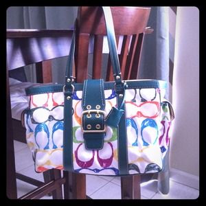 AUTHENTIC 2005 Coach Scribble tote.