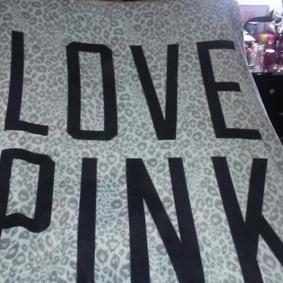 Like New!! Victoria Secret Blanket
