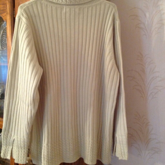 Sweater - Picture 2 of 3