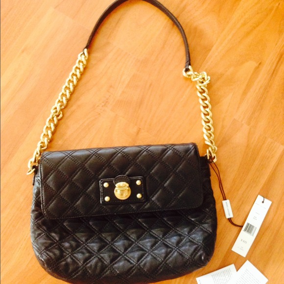 Marc Jacobs Handbags - Marc Jacobs quilted leather shoulder bag