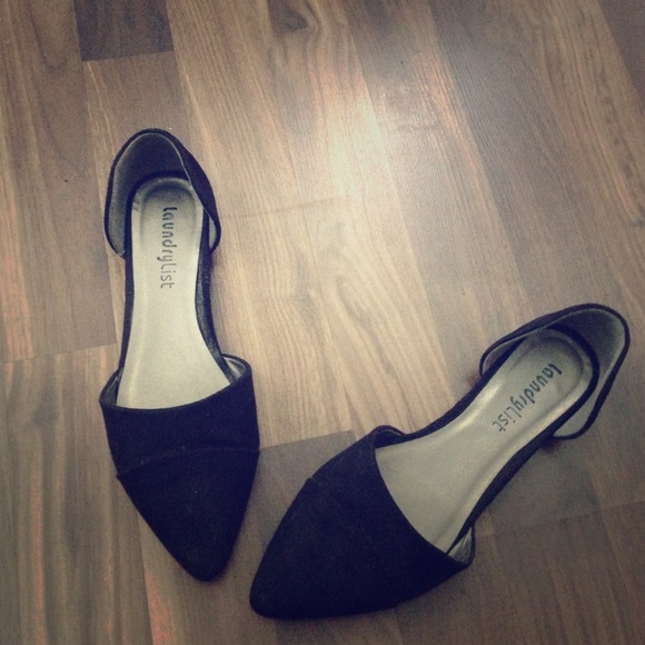 Cute and trendy D'orsay flats:)