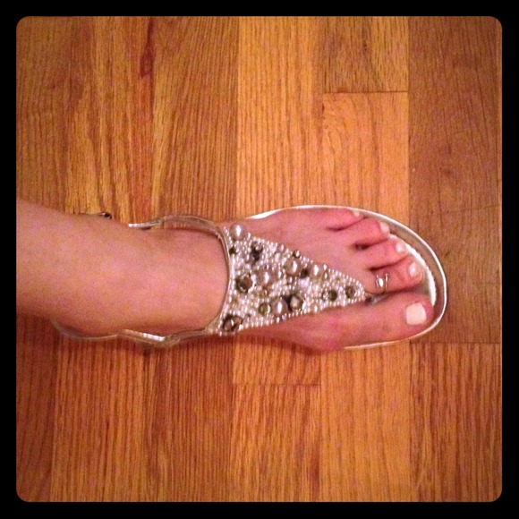 Simply Vera sandals