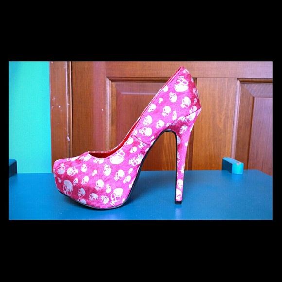 Pink and white skull heels