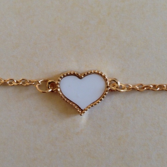 Delicate Heart Bracelet - Picture 3 of 4
