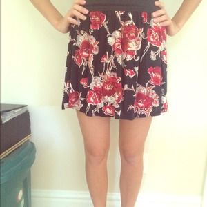 Cute flower skirt!