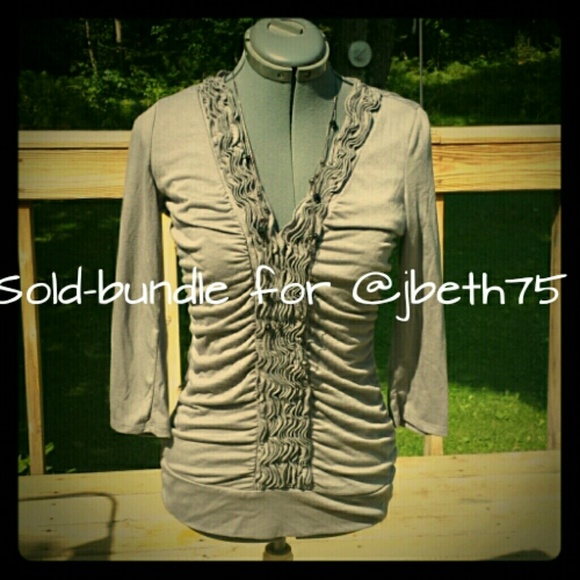 Grey ruched top