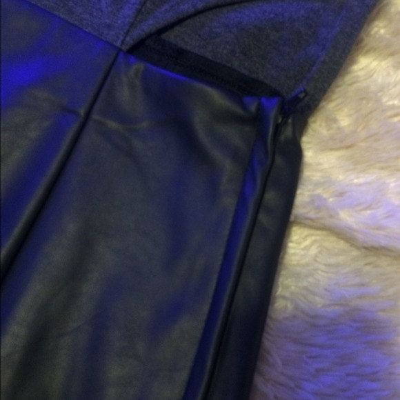 SOLD - Picture 4 of 4