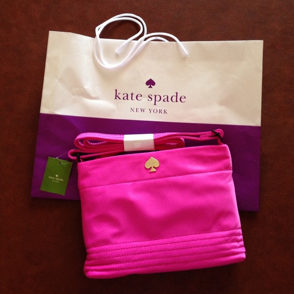 kate spade Handbags - Kate Spade Crossbody bag