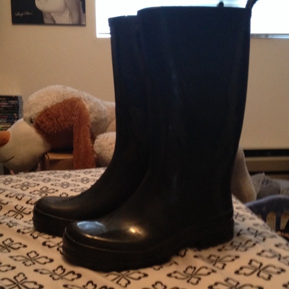 Rain boots