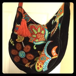 Beautiful cross body purse!