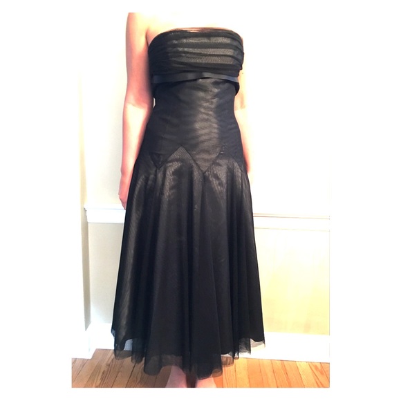 Vera Wang evening gown - Picture 1 of 4