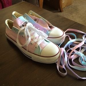 Hand painted converse