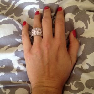Stunning! Swarovski Crystal Ring!